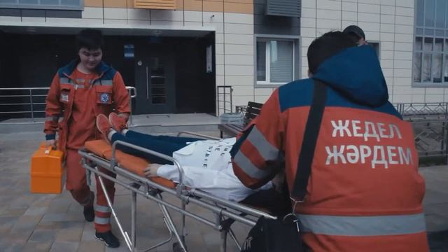 Водителей столицы просят уступать дорогу машинам скорой помощи смотреть онлайн