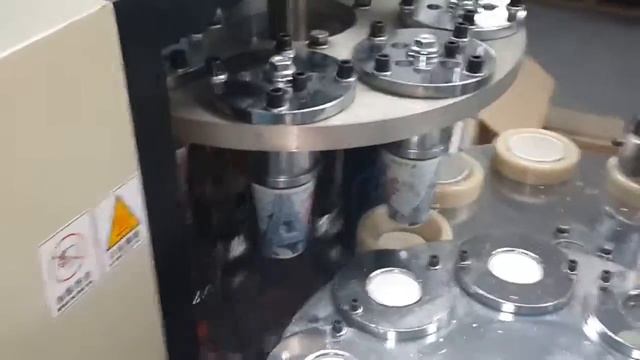 WL-H12 Машина для производства бумажных стаканов из картона с односторонней ламинацией смотреть онлайн