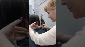 Креативное градуированное Каре на тонкие волосы