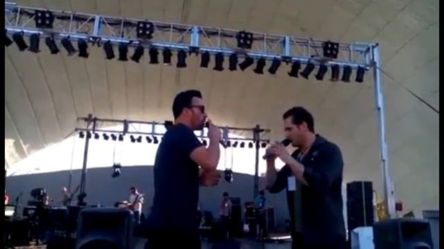 Daniel Diges y Pablo Puyol Prueba de sonido "You’re the voice" - Concierto Hortaleza 30/5/2015 смотреть онлайн