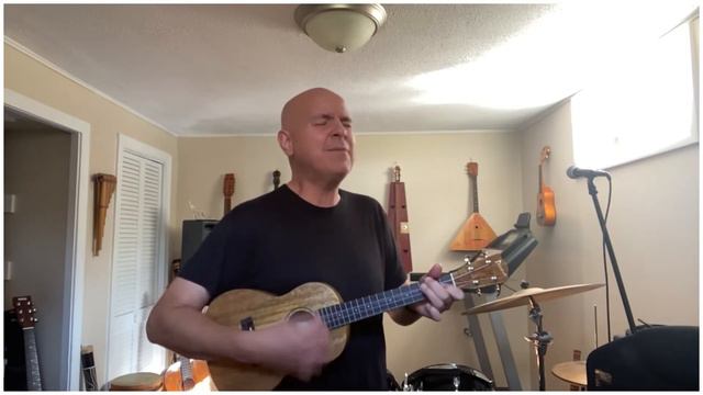 I Feel The Earth Move (Carole King) on ukulele! смотреть онлайн