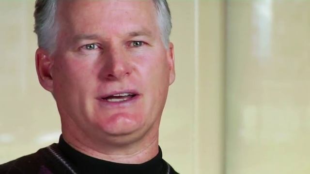 Two Eagles Golf Course, Hole 18 смотреть онлайн