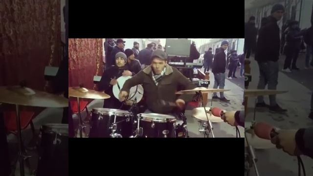 Bu Akamiz Baraban Cholishni Yorvordi