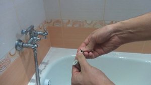 Замена шланга душа. Течет шланг смесителя? Как открутить шланг от крана? Как починить, заменить?