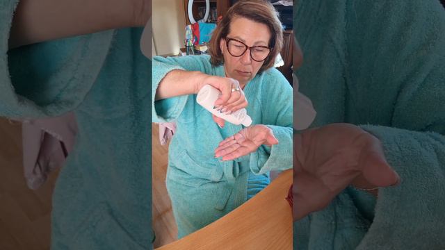 Начала пользоваться косметикой Мирра, производство России. Делюсь смотреть онлайн