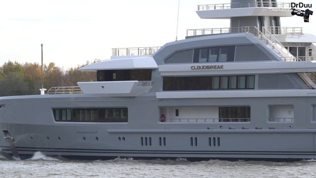 4K | Charter Yacht CLOUDBREAK back for Service at Abeking and Rasmussen shipyard смотреть онлайн