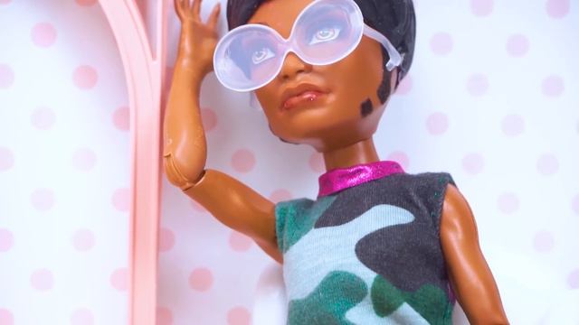 СЕМЕЙКА Дива Куклы ЛОЛ Сюрприз! Мультик Diva LOL Families Surprise Dolls смотреть онлайн