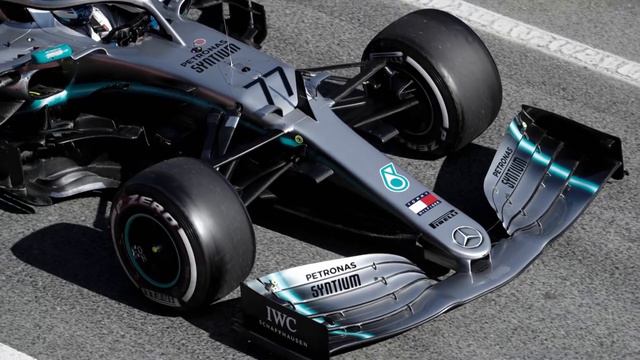 MERCEDES-AMG: 2019 BENCHMARK смотреть онлайн