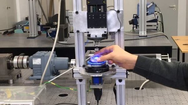 Science friction - Adhesion of complex shapes