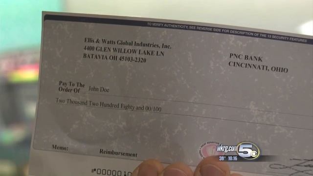 "Bogus Check" Scam Busted смотреть онлайн