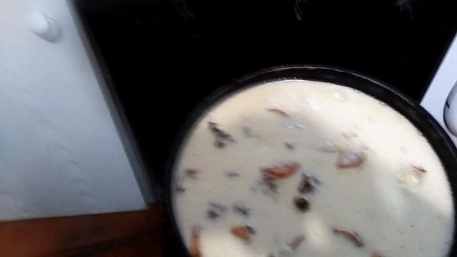 Шарлотка. Эксперимент с сухофруктом. смотреть онлайн