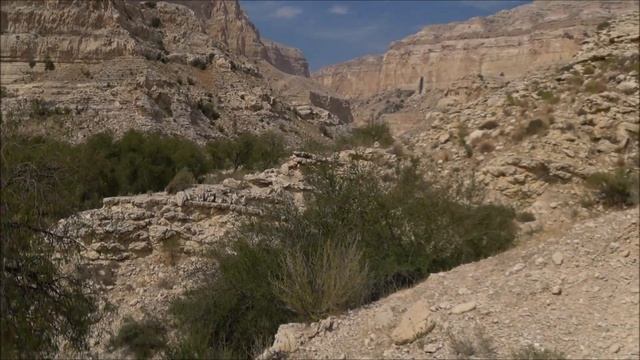 Germany to Vietnam - Fahrt zum Darzu Wasserfall ?? - S02E49 - Ford Transit MK1 goes east смотреть онлайн