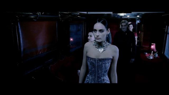 Amelia's Dress Train Scene From Underworld