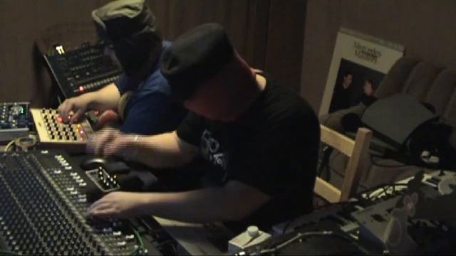 AG-KW - Chair 4 - LIVE Jam Session 01-04-2009