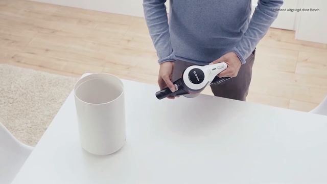 How to: De Bosch Unlimited Serie | 6 snoerloze steelstofzuiger reinigen смотреть онлайн