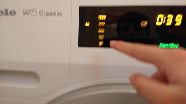Miele W1 Classic Washer: Overview