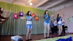 Танец от выпускников на день Учителя)