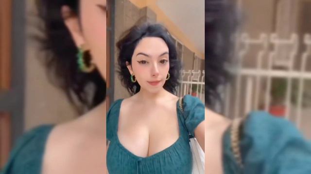 Sofia Mina Delle Cave: Italian Model and Social Media Influencer Known for Her Kawaii Aesthetic смотреть онлайн