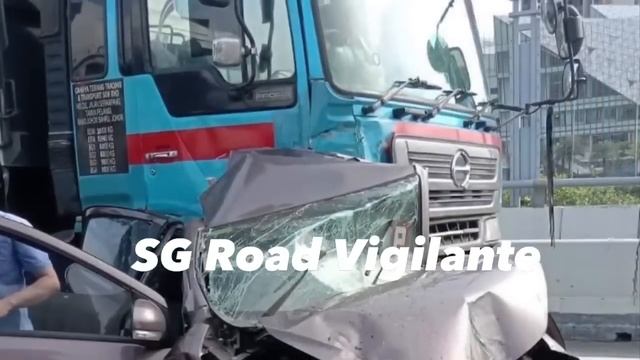 13oct2022 causeway #JLQ5963 malaysia truck cutting queue .fail to stop hit camcar & crushed perodu смотреть онлайн