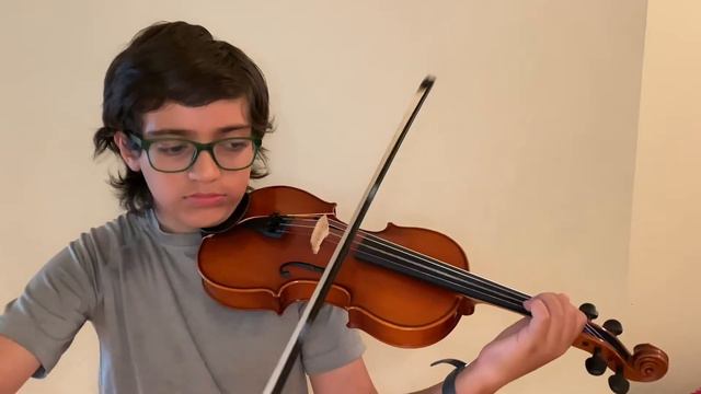 Vivaldi Violin in A minor 3rd movement - by Nyal Umar смотреть онлайн