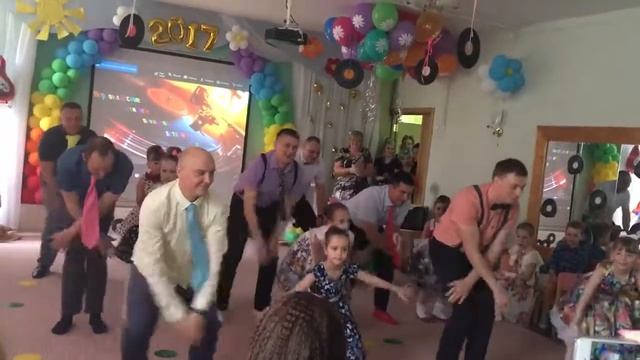 Буги вуги с папой смотреть онлайн