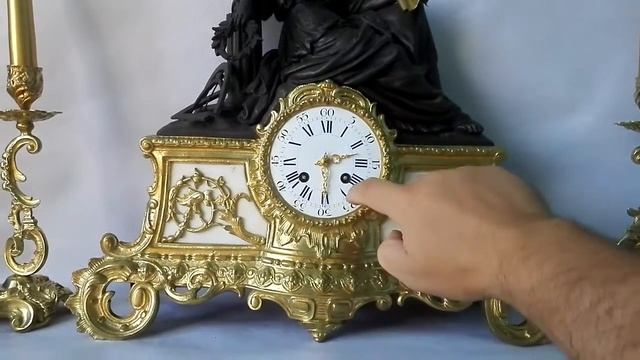 Большие каминные часы XIX века с подсвечниками смотреть онлайн