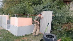 Стройка, забор, заработок и реклама на ютуб.