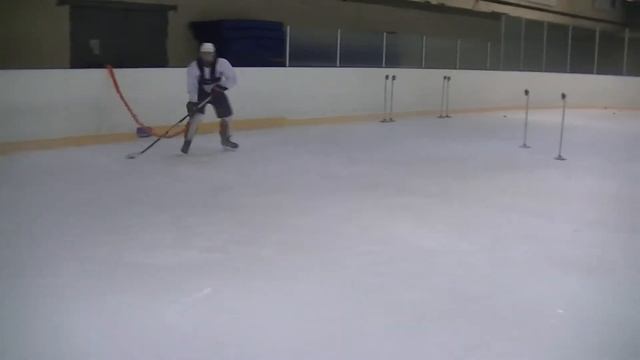 Работа над пасом и реакцией, используя тренажеры Fitlight и Accelerator смотреть онлайн