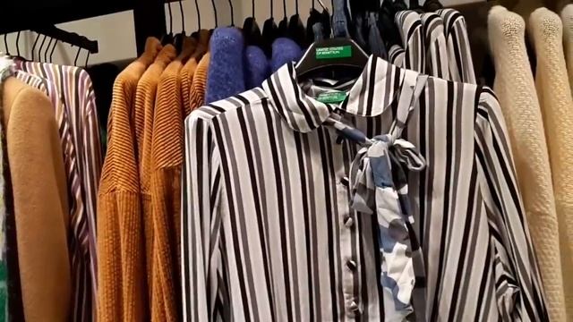 BENETTON ЯРКАЯ КРАСИВАЯ КОЛЛЕКЦИЯ ? СТИЛЬНЫЕ ПАЛЬТО И СВИТЕРА?ПРИМЕРКА? ЦЕНЫ смотреть онлайн