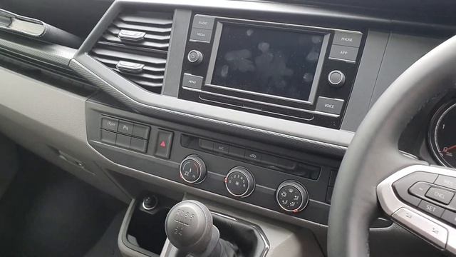 202D2538 - 2020 Volkswagen Transporter T6 28 PVL T TDI 11 смотреть онлайн