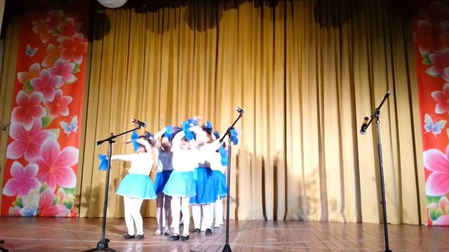 Песня Пасху радостно встречаем и танец Васильковая поляна 16 апреля 2017г