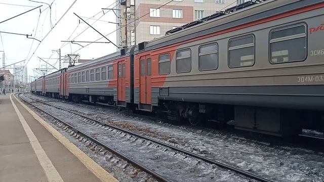 ЭД4М 0338 на о.п Гагаринская смотреть онлайн