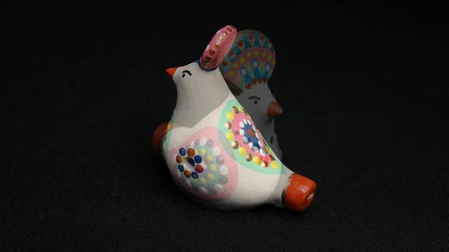 Звук свистульки "Хохлатка". Глиняная игрушка. смотреть онлайн