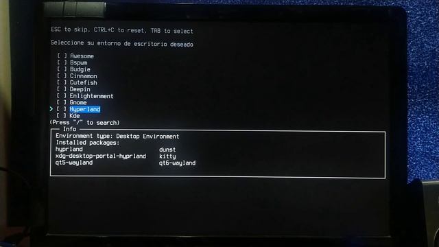 Intento Instalar Arch Linux con Hyprland en mi Antiguo PC con AMD Athlon смотреть онлайн