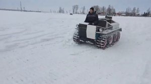 Испытания самодельного гусеничного минитрактора (вездеход)