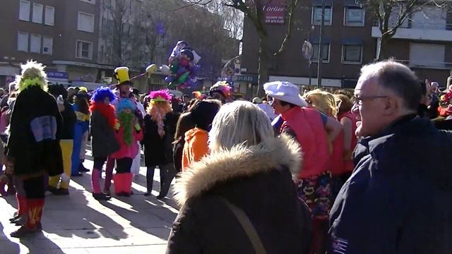 Avant le Carnaval 2011, Place Jean Bart (4) смотреть онлайн