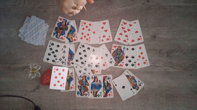 Сердечная боль в любви Короля,расклад на отношения смотреть онлайн