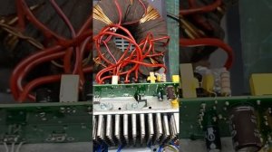 Ремонт стабилизатор Элекс Ампер 9-1/10 выбивает автомат.Недостатки схемы-экономия на деталях.