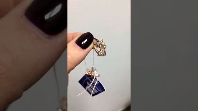 Серьги из золоченого серебра с алмазной огранкой