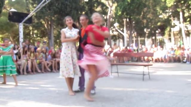 Групповой танец Танцуют все, 3 смена смотреть онлайн