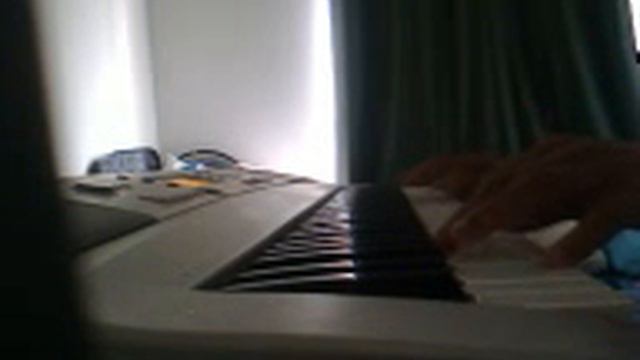 Thiago Ferreira Plays - Moon River on PSR-E303 Keyboard смотреть онлайн