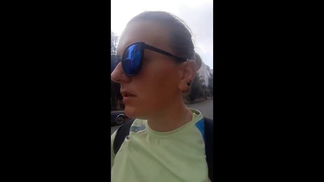 Я живу в отпуске / Особенности турецкой канализации / Какие цветы подарить? смотреть онлайн