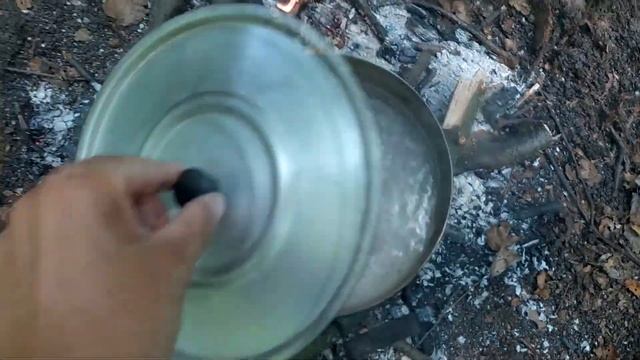 1. Пятеро в лесу. Заброска. Разбили лагерь. Идем к Оке смотреть онлайн