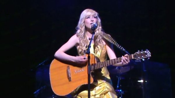 Country Strong - Gwyneth Paltrow ( by Payton Klassen )