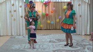 Развлечение "День смеха" средняя группа