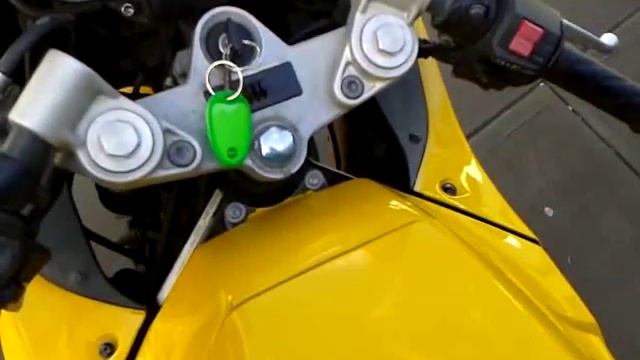 1993 Suzuki GSX250F Across смотреть онлайн