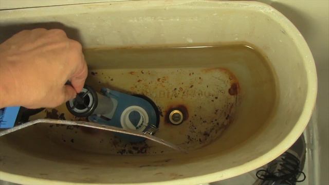 Toilet PHANTOM GHOST Flushing: SECRET FIX! -- HINT: NOT THE FLAPPER! смотреть онлайн