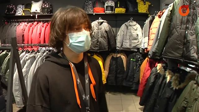 Засветись в темноте! Теперь пешеходы в темное время обязаны носить одежду со светоотражателями