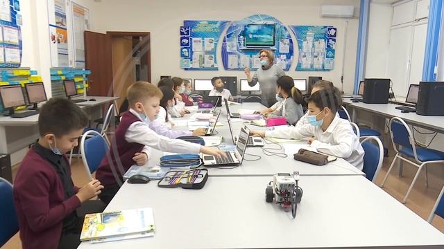 Как сегодня используется техника, закупленная для дистанционки? смотреть онлайн