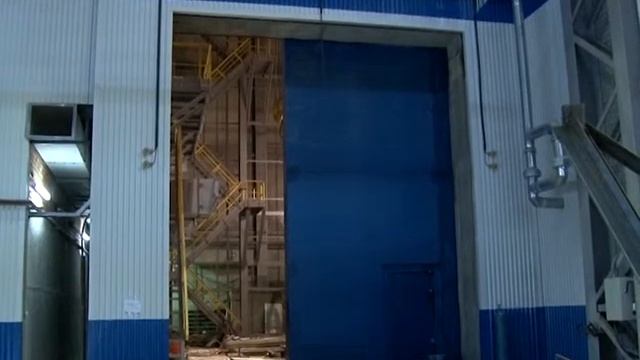 На новом участке гарнисажных печей установили бронированные ворота смотреть онлайн